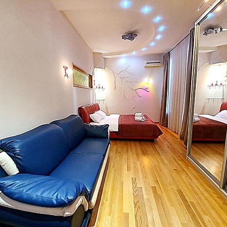 Inn Home Apartments - Kreshchatyk Area Kiev Esterno foto