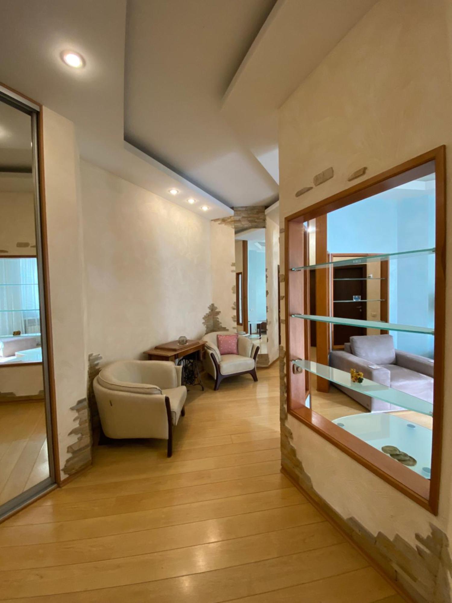 Inn Home Apartments - Kreshchatyk Area Kiev Esterno foto