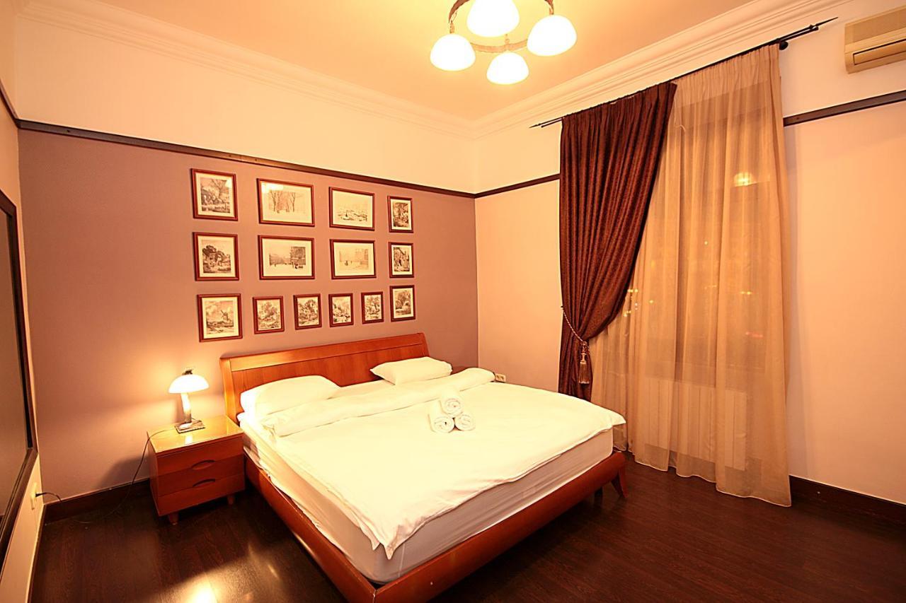 Inn Home Apartments - Kreshchatyk Area Kiev Esterno foto