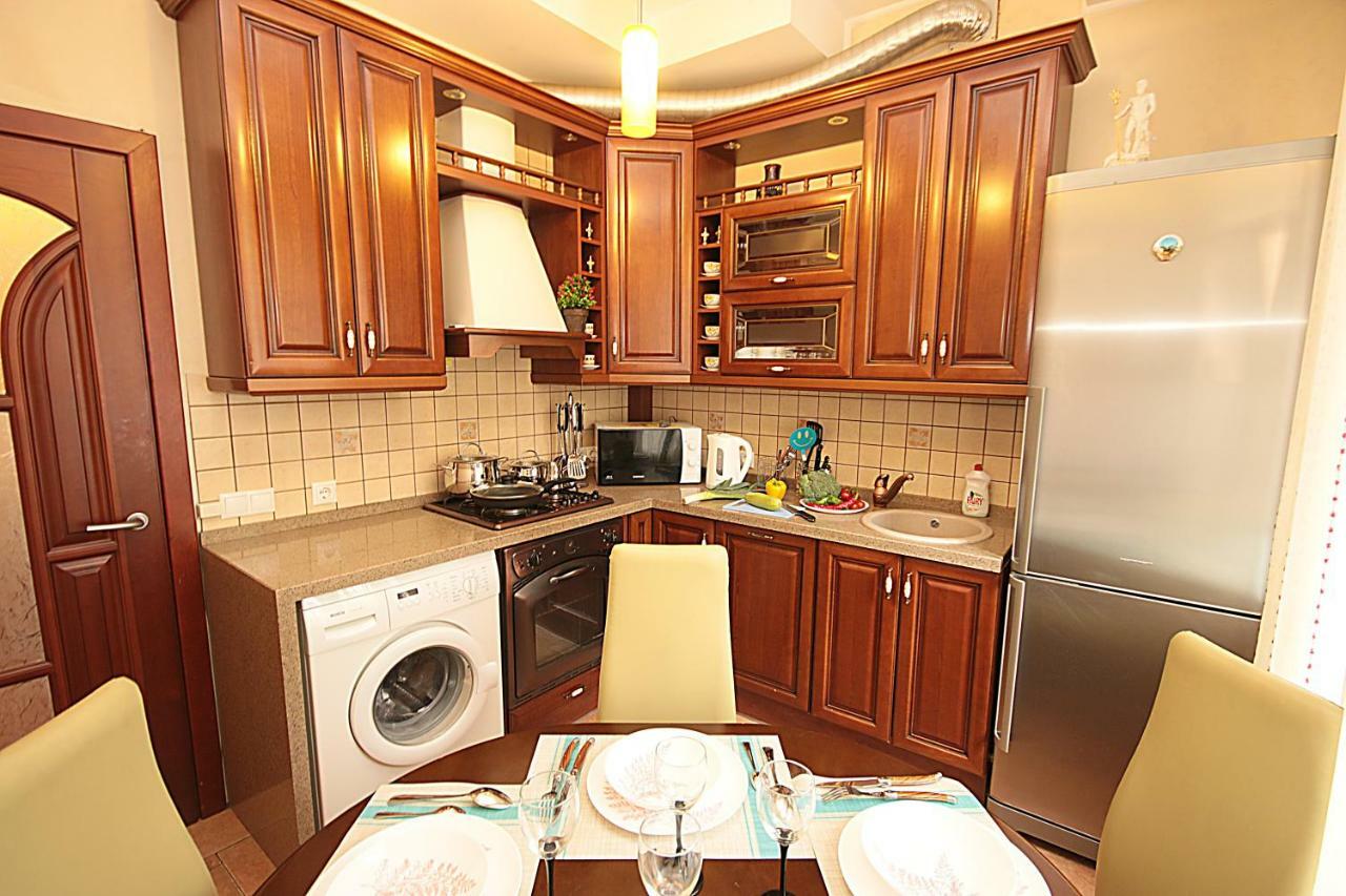 Inn Home Apartments - Kreshchatyk Area Kiev Esterno foto